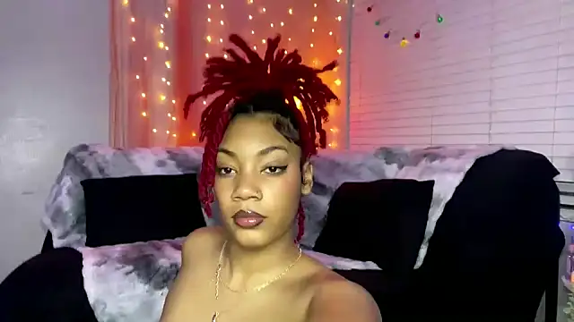 Snapshot of SheSoNastyy_21 chatting on 12, 12, 2024 SheSoNastyy 21 online show from 12, 12, 2024