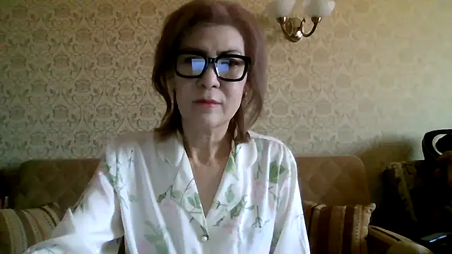 Elegant00Lady online show from 9, 3, 2026