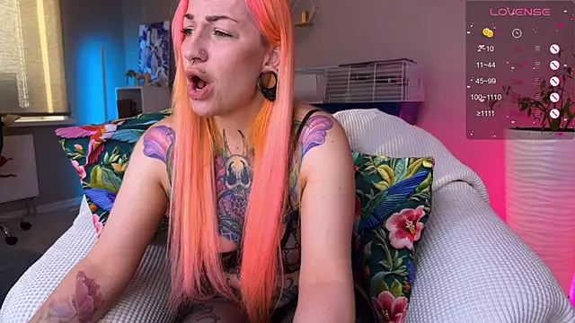 Snapshot of Tanya_Acid chatting on 2, 5, 2026 Tanya Acid online show from 2, 5, 2026