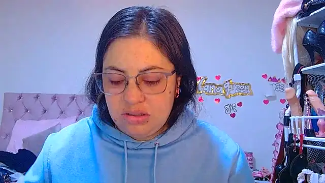 Snapshot of lanaqueen699 chatting on 11, 6, 2026 lanaqueen699 online show from 11, 6, 2026