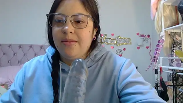 Snapshot of lanaqueen699 chatting on 10, 7, 2026 lanaqueen699 online show from 10, 7, 2026