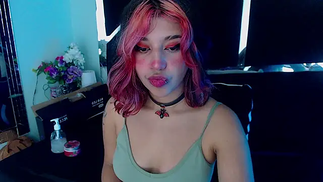 UnderBaby  online show from 13, 1, 2025