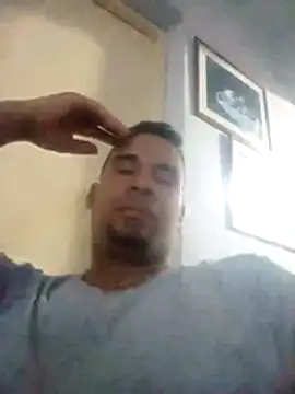 adriel perez online show from 15, 3, 2026