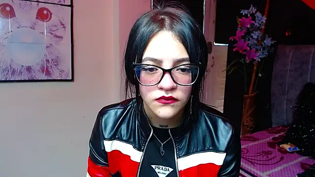 Violettasquirt online show from 7, 11, 2025