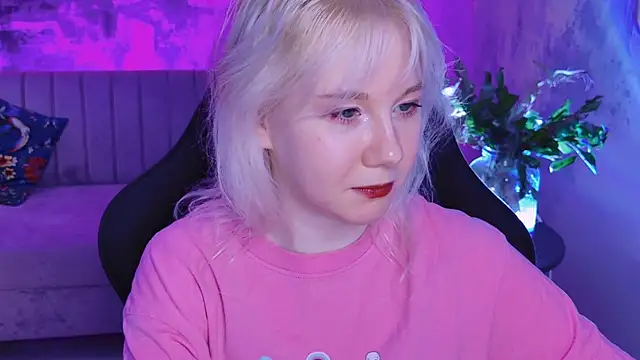 NancyMartinez online show from 4, 2, 2025