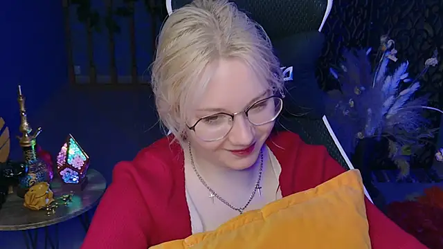 NancyMartinez online show from 19, 2, 2025