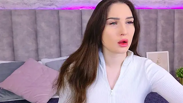 RoxiLester online show from 6, 2, 2025