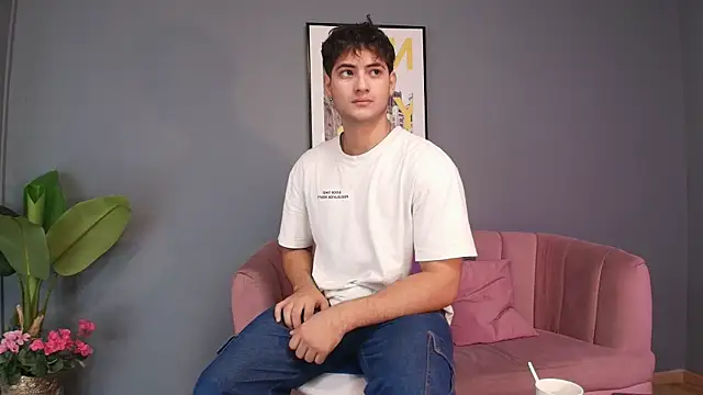 Snapshot of Mark_Evans1_ chatting on 21, 11, 2025 Mark Evans1 online show from 21, 11, 2025