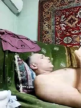 Pineapple04 online show from 29, 1, 2025