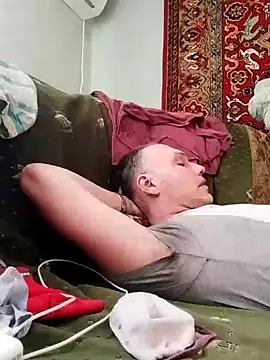 Pineapple04 online show from 18, 2, 2025