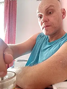 Pineapple04 online show from 14, 9, 2025