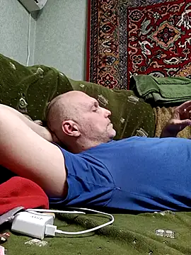 Pineapple04 online show from 13, 4, 2026