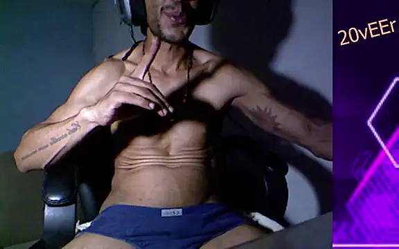 Snapshot of 20vEEr chatting on 15, 3, 2025 20vEEr online show from 15, 3, 2025