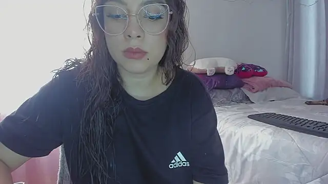 HARLEYNAPIER online show from 4, 4, 2026