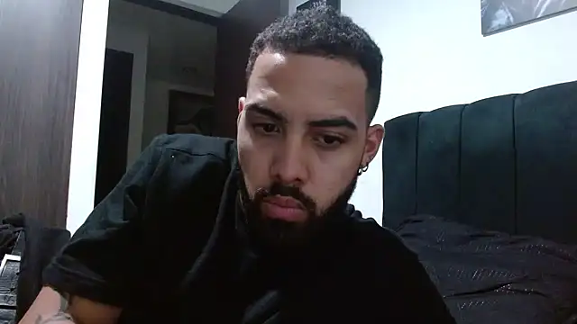 Hendry  online show from 4, 12, 2024