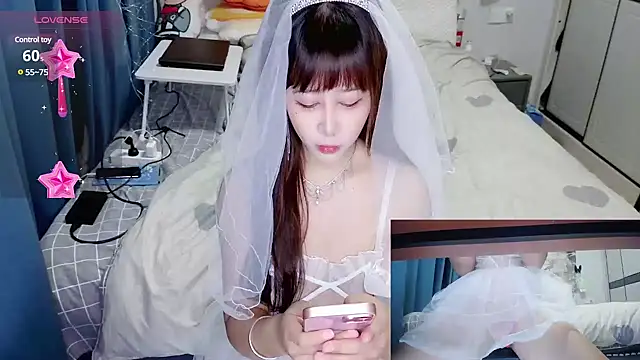 Angelababy001 online show from 4, 12, 2024