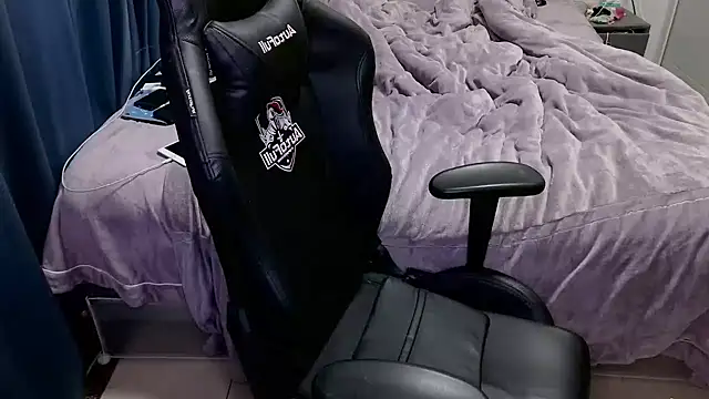 Angelababy001 online show from 17, 1, 2025