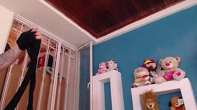 Cuty sexy hot online show from 14, 12, 2025