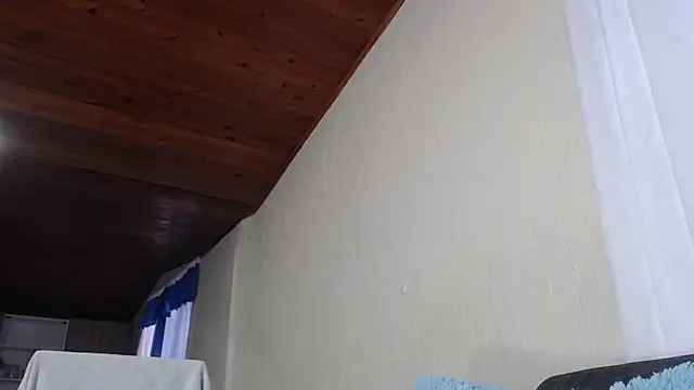 Cuty sexy hot online show from 14, 1, 2026