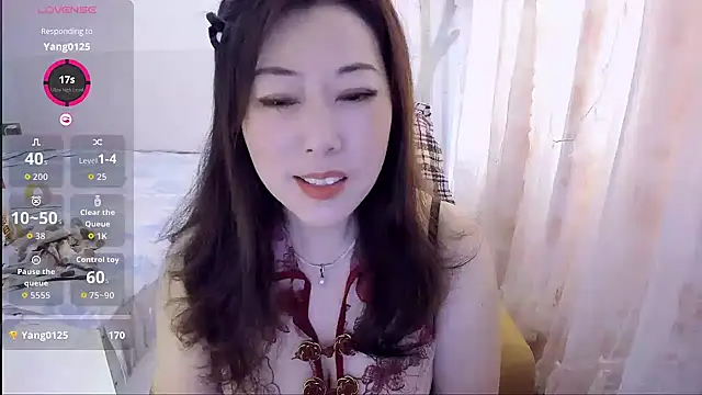Snapshot of Crystal_Wings chatting on 24, 6, 2026 Crystal Wings online show from 24, 6, 2026