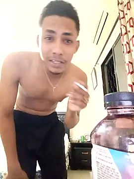 Snapshot of HomeTrypsin chatting on 4, 3, 2026 HomeTrypsin online show from 4, 3, 2026