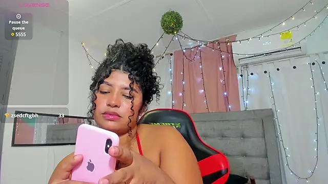 Snapshot of valentina_0_ chatting on 30, 1, 2025 valentina 0 online show from 30, 1, 2025