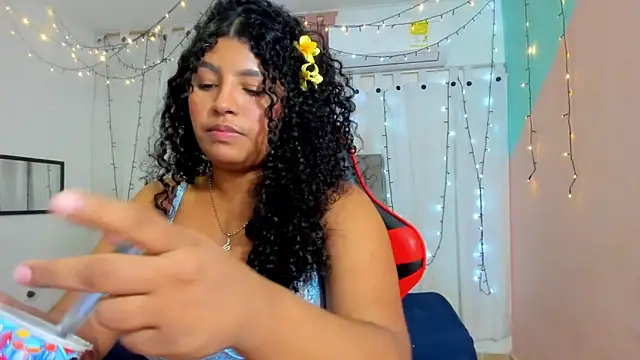 Snapshot of valentina_0_ chatting on 8, 2, 2025 valentina 0 online show from 8, 2, 2025