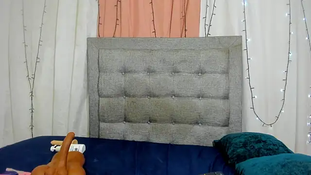 Snapshot of valentina_0_ chatting on 11, 2, 2025 valentina 0 online show from 11, 2, 2025