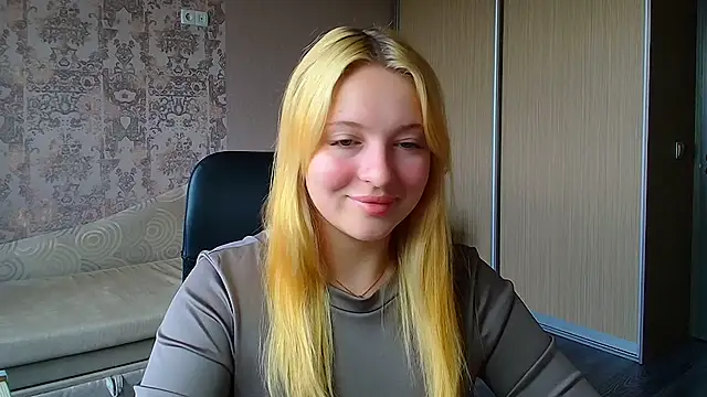 Snapshot of Milka_kiss_ chatting on 8, 7, 2026 Milka kiss online show from 8, 7, 2026