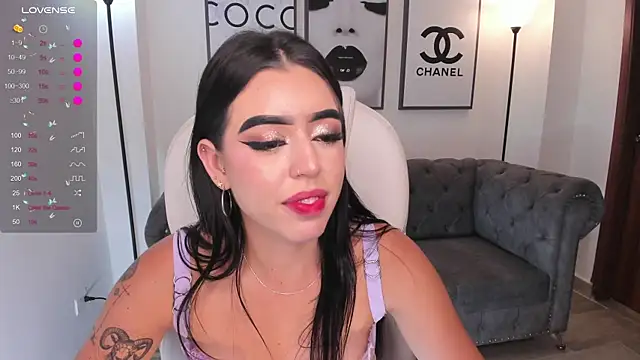 Snapshot of zoee_jackson chatting on 28, 12, 2024 zoee jackson online show from 28, 12, 2024