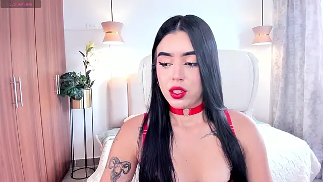 Snapshot of zoee_jackson chatting on 8, 1, 2025 zoee jackson online show from 8, 1, 2025