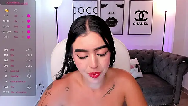 Snapshot of zoee_jackson chatting on 15, 1, 2025 zoee jackson online show from 15, 1, 2025