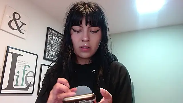 amy adams1 online show from 1, 3, 2025