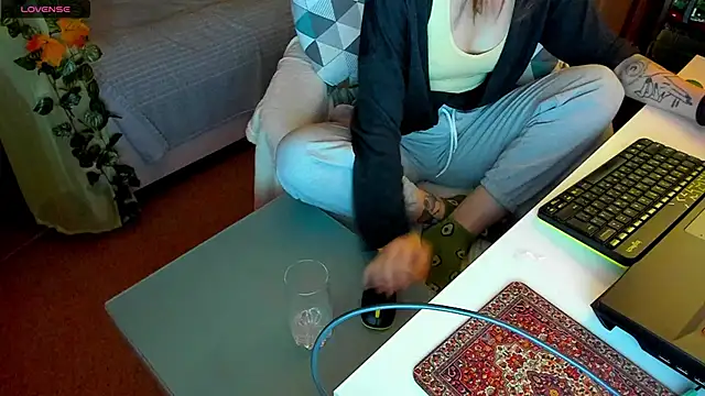  Forest Lina  online show from 12, 1, 2025