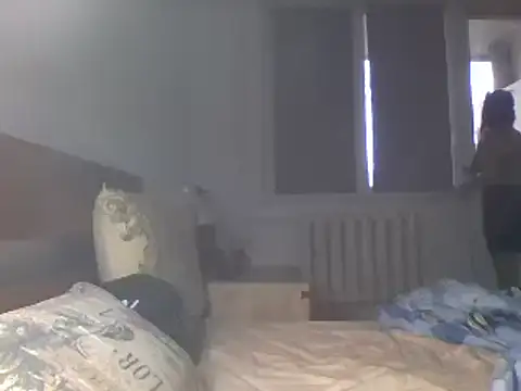 Snapshot of MaxWellas6 chatting on 17, 11, 2025 MaxWellas6 online show from 17, 11, 2025