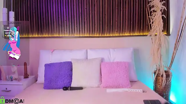 Liz grey  online show from 25, 5, 2026