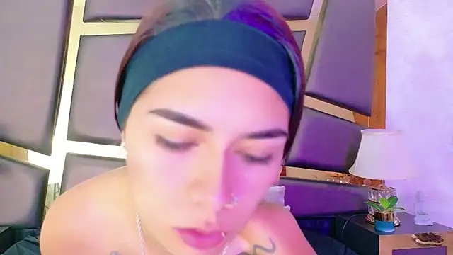 NicoleEsposito online show from 30, 9, 2025