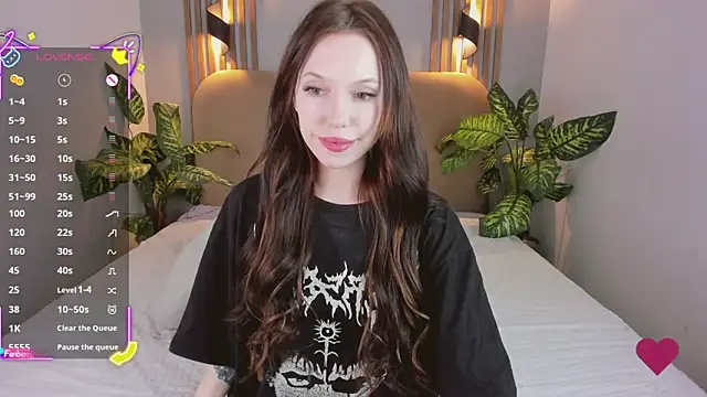Snapshot of NikkiMiltons chatting on 9, 9, 2025 NikkiMiltons online show from 9, 9, 2025