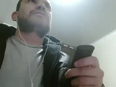 camiloking1720 online show from 5, 2, 2025