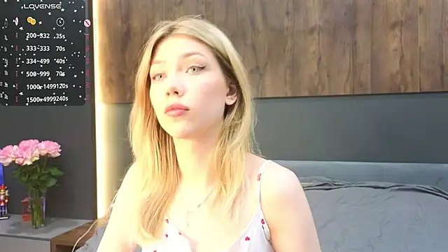 Snapshot of Rainaslater chatting on 19, 2, 2025 Rainaslater online show from 19, 2, 2025