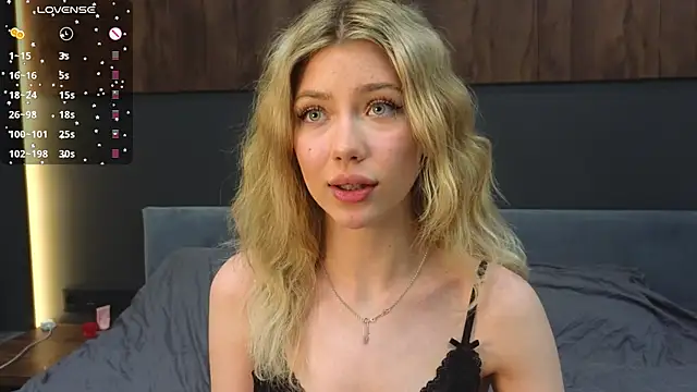 Snapshot of Rainaslater chatting on 21, 2, 2025 Rainaslater online show from 21, 2, 2025