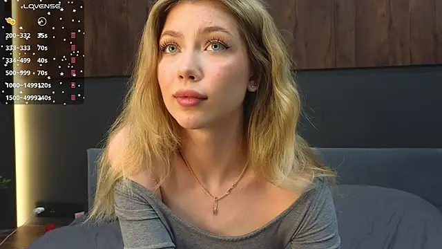 Snapshot of Rainaslater chatting on 23, 2, 2025 Rainaslater online show from 23, 2, 2025