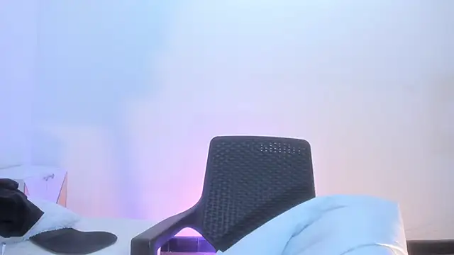 brithany rousee online show from 19, 9, 2025