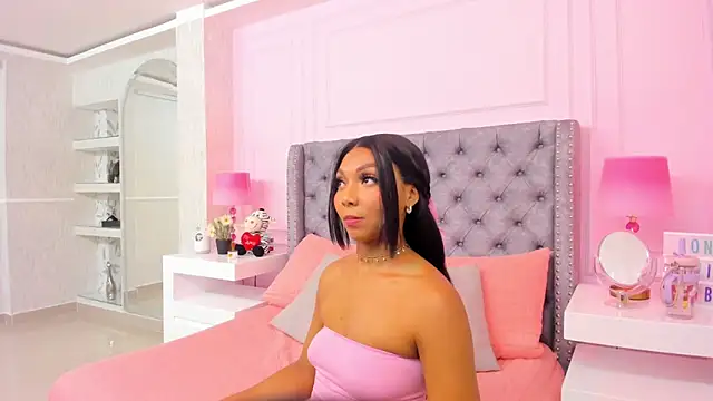 Snapshot of HaileeRoberts chatting on 24, 2, 2025 HaileeRoberts online show from 24, 2, 2025