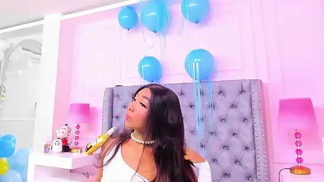 Snapshot of HaileeRoberts chatting on 4, 10, 2025 HaileeRoberts online show from 4, 10, 2025