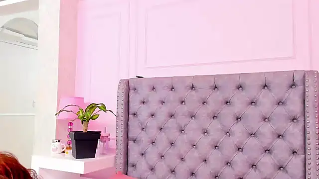 HaileeRoberts online show from 6, 3, 2026