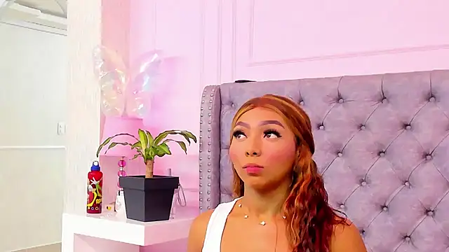 HaileeRoberts online show from 16, 3, 2026