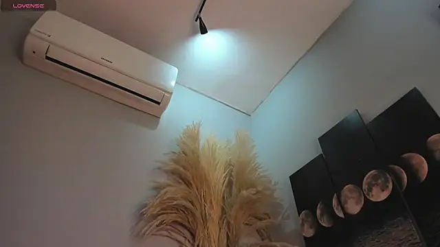 ALICEPOIXXXON online show from 26, 11, 2025