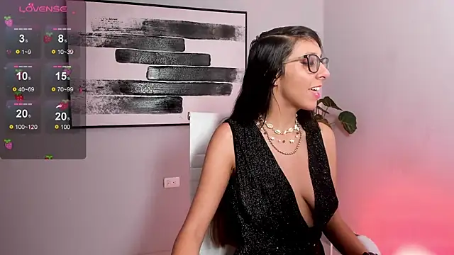 luna willians online show from 6, 3, 2025