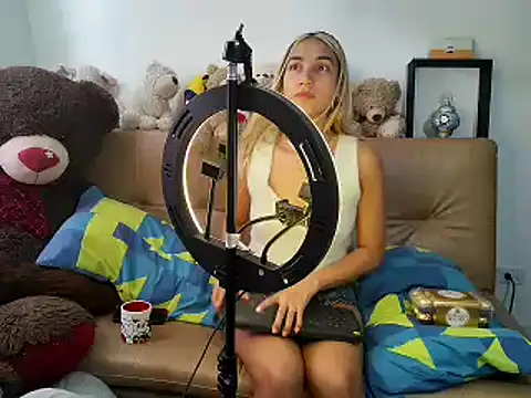 mandy berrys online show from 3, 2, 2025